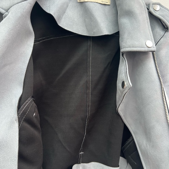 Zara Size large light blue faux suede motorcycle jacket with silver hardware - Picture 9 of 10